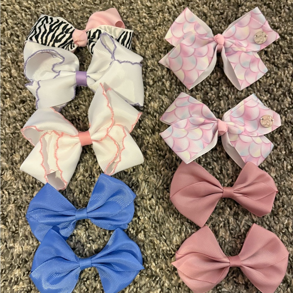 EUC bundle of nine girls hair bows
